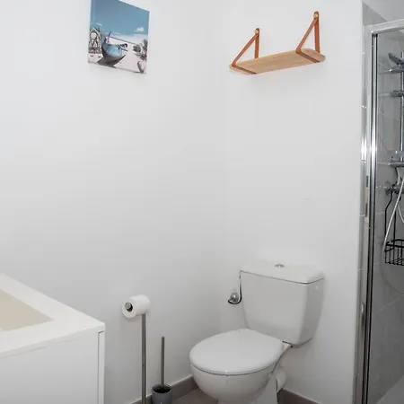 Au Lavandou - 4 Pers, Clim, Piscine, Terrasse, Parking, 950m - Fr-1-803-26 아파트 *