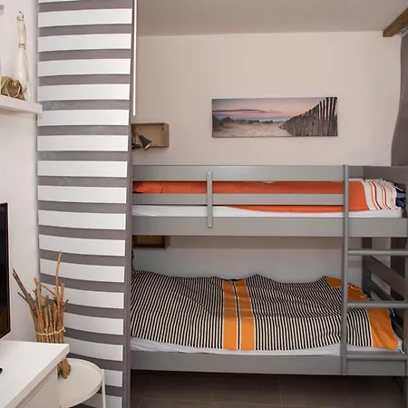 Au Lavandou - 4 Pers, Clim, Piscine, Terrasse, Parking, 950m - Fr-1-803-26 르 라방두