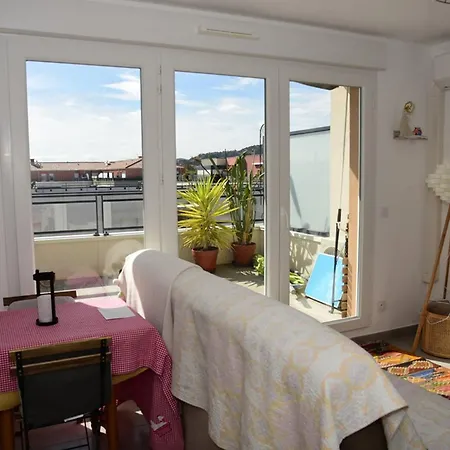 Au Lavandou - 4 Pers, Clim, Piscine, Terrasse, Parking, 950m - Fr-1-803-26 *