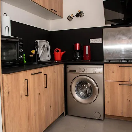 Au Lavandou - 4 Pers, Clim, Piscine, Terrasse, Parking, 950m - Fr-1-803-26 아파트