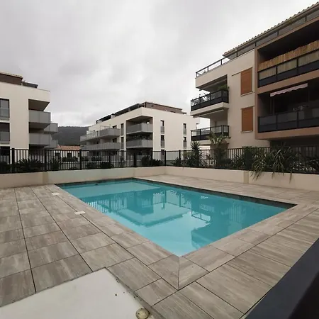 Au Lavandou - 4 Pers, Clim, Piscine, Terrasse, Parking, 950m - Fr-1-803-26 Apartamento